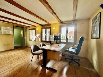 Local commercial - 172 m² - 3 pièces