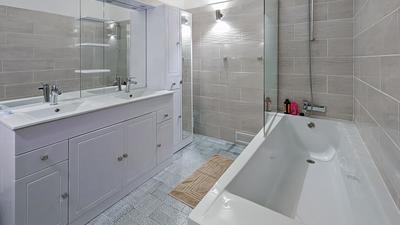 Appartement - 82 m² - 3 pièces