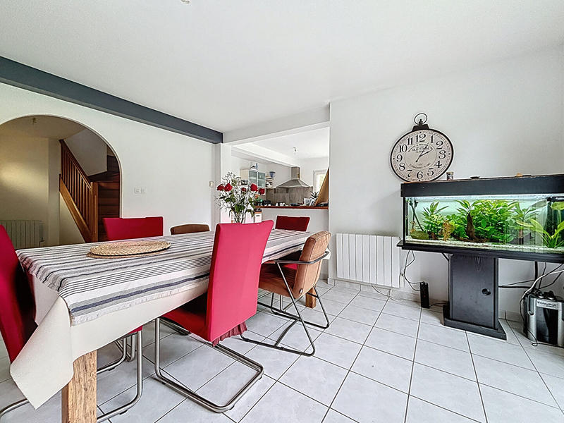 Maison - 122 m² - 7 pièces