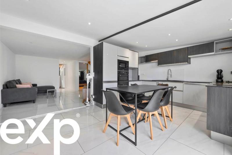 Maison - 76 m² - 4 pièces