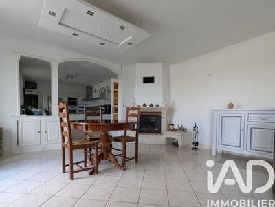 Maison - 125 m² - 7 pièces