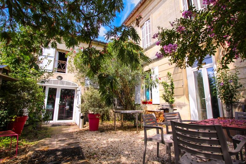 Maison - 500 m² - 18 pièces