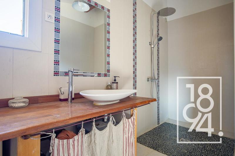 Maison - 121 m² - 5 pièces