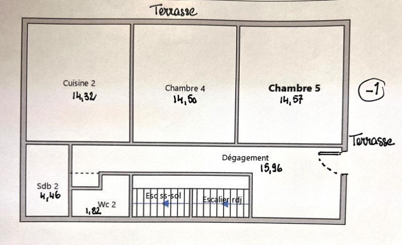 Maison - 183 m² - 7 pièces