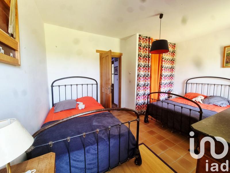 Maison - 1 000 m² - 29 pièces