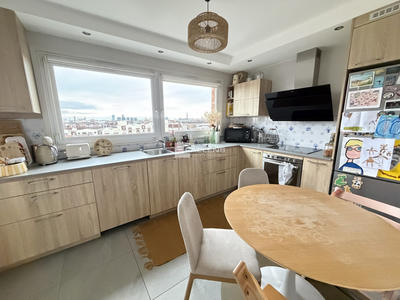 Appartement - 125 m² - 4 pièces