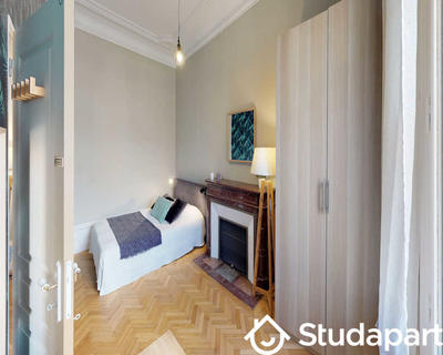 Chambre - 70 m² - 1 pièce