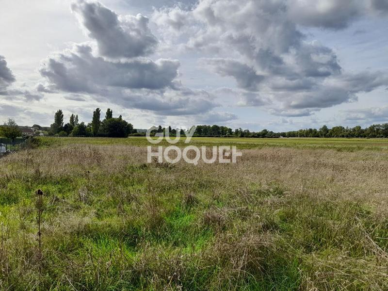 Terrain constructible - 851 m²