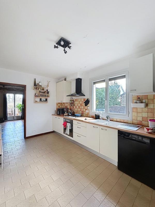 Maison - 107 m² - 5 pièces