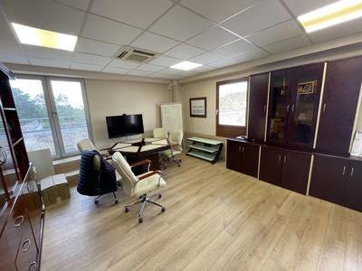 Bureau - 419 m² - 8 pièces