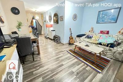 Appartement - 80 m² - 4 pièces