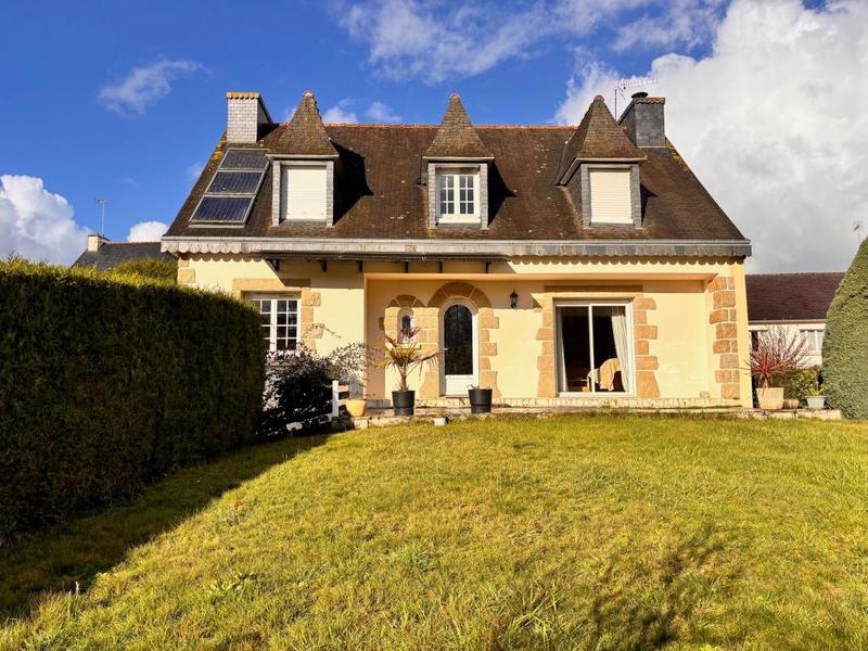 Maison - 111 m² - 5 pièces