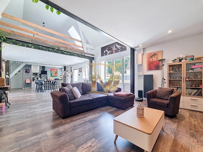 Maison - 163 m² - 6 pièces