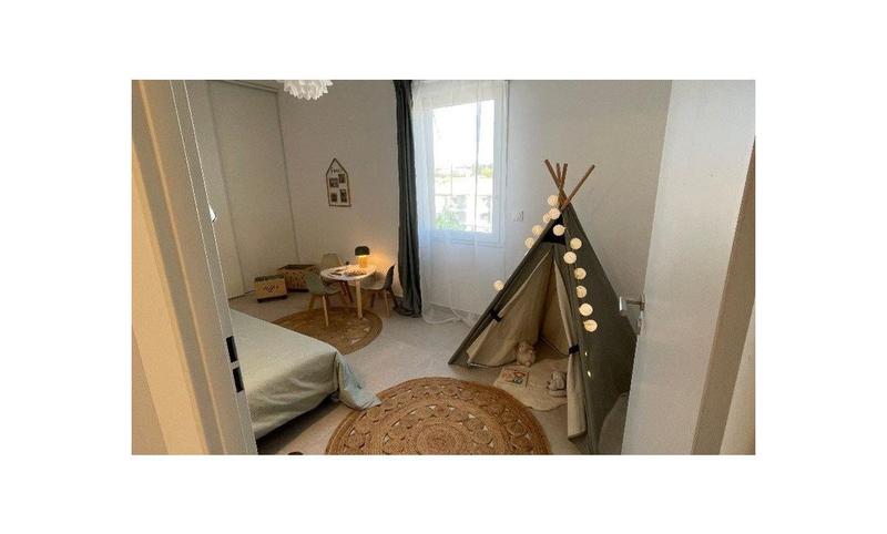 Appartement - 82 m² - 4 pièces