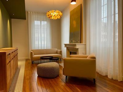 Appartement - 84 m² - 3 pièces