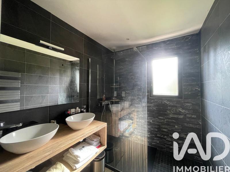 Maison - 135 m² - 5 pièces