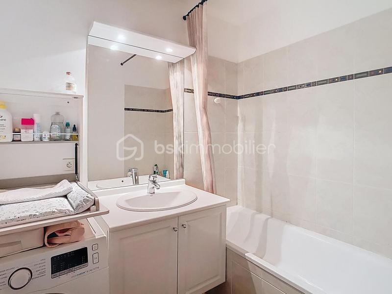 Appartement - 96 m² - 4 pièces