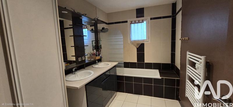 Maison - 105 m² - 5 pièces