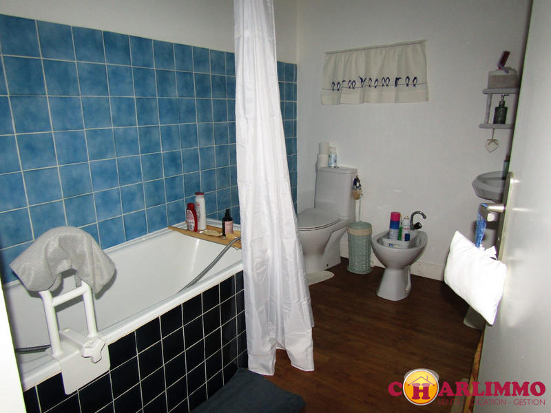 Maison traditionnelle - 102 m² - 5 pièces