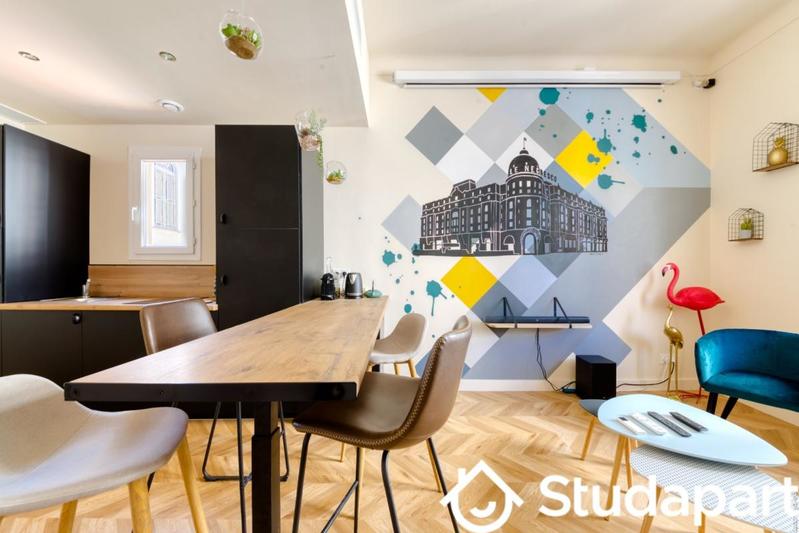 Chambre - 12 m² - 1 pièce