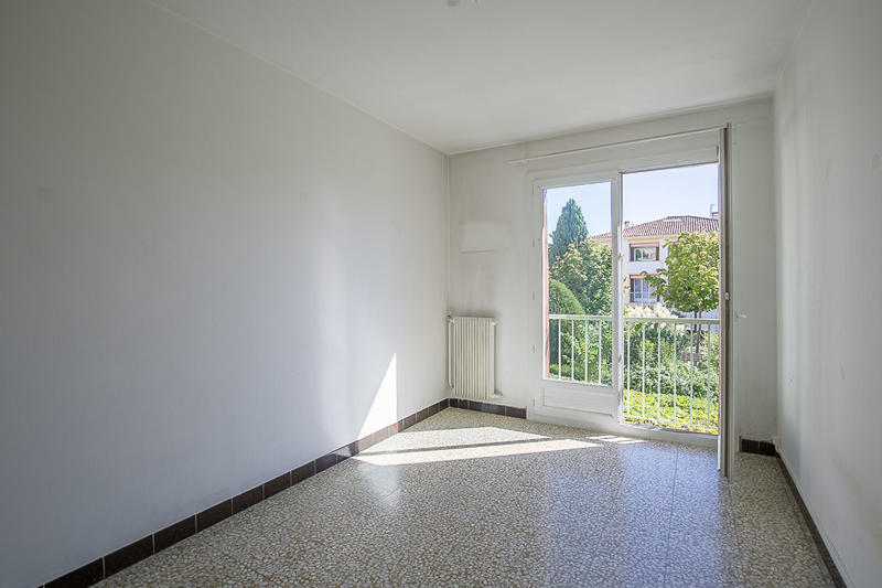 Appartement - 83 m² - 4 pièces