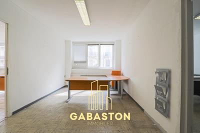 Bureau - 125 m² - 6 pièces