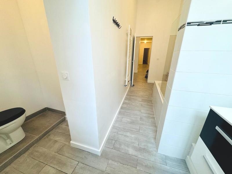 Appartement - 99 m² - 3 pièces