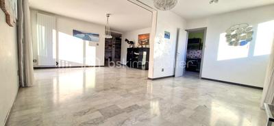 Appartement - 104 m² - 4 pièces