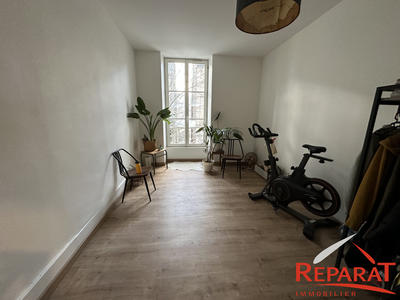 Appartement - 95 m² - 4 pièces