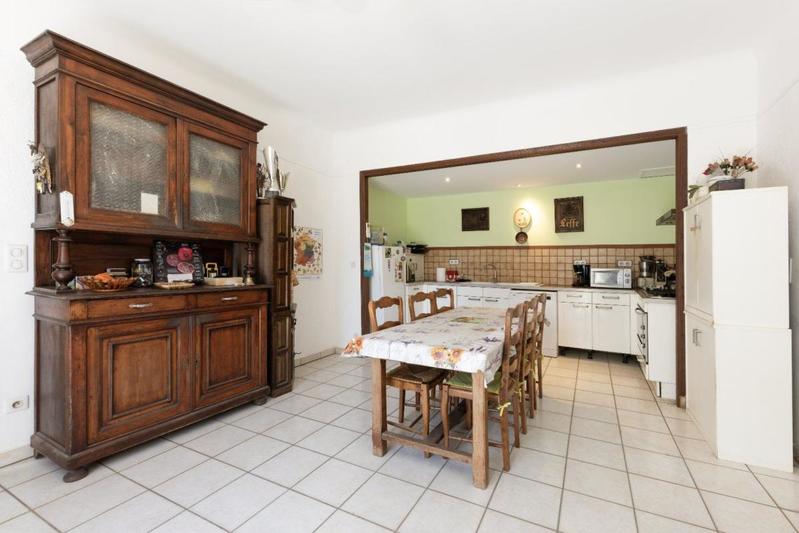 Maison - 252 m² - 5 pièces