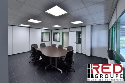 Bureau - 75 m²