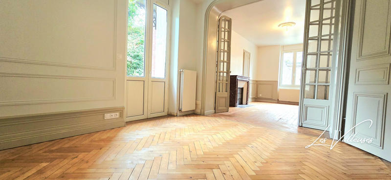 Appartement - 125 m² - 4 pièces