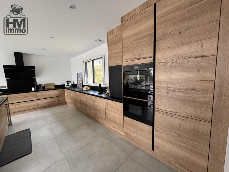 Maison - 126 m² - 6 pièces