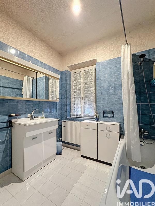 Maison - 194 m² - 15 pièces