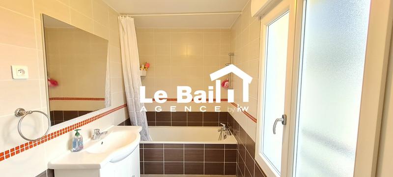 Maison - 228 m² - 8 pièces