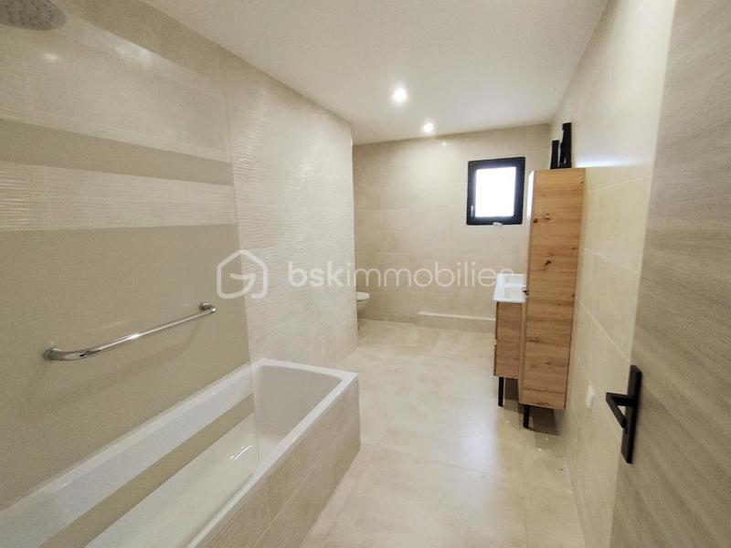 Villa - 145 m² - 6 pièces