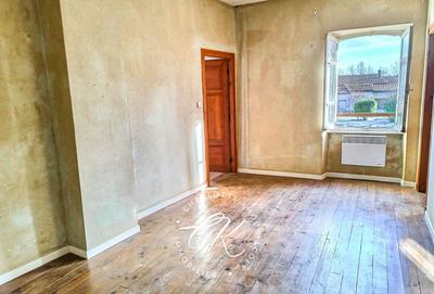 Maison - 226 m² - 7 pièces