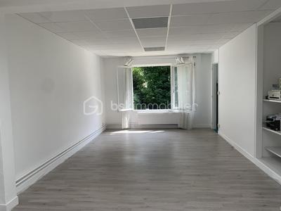 Immeuble - 214 m² - 12 pièces