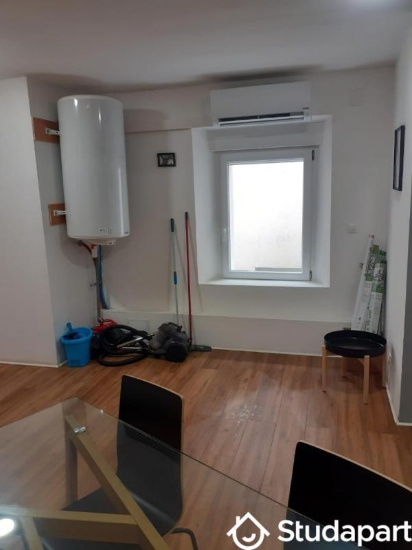 Chambre - 15 m² - 1 pièce