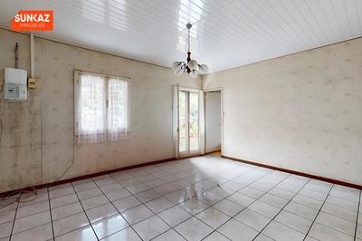 Maison - 121 m² - 4 pièces