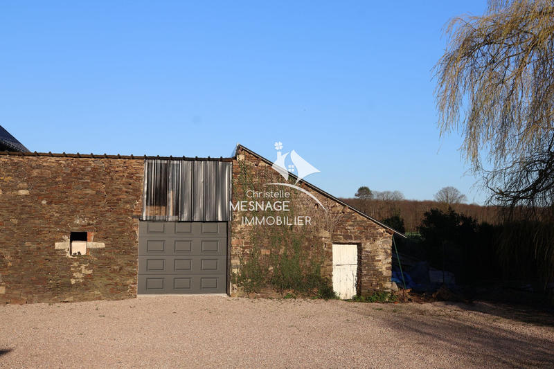 Maison - 210 m² - 8 pièces