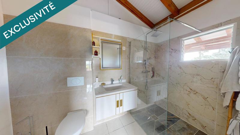 Maison - 350 m² - 9 pièces