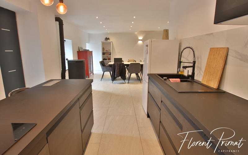 Maison - 102 m² - 5 pièces