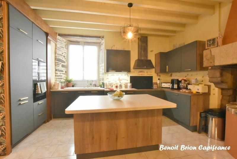 Maison - 92 m² - 4 pièces