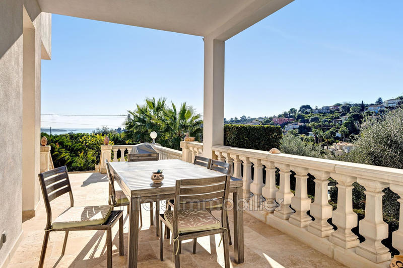 Maison - 230 m² - 4 pièces