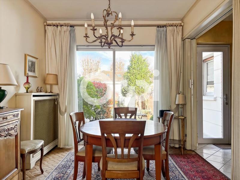 Maison - 187 m² - 7 pièces