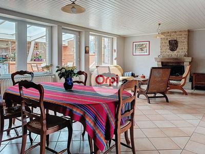 Maison - 205 m² - 6 pièces