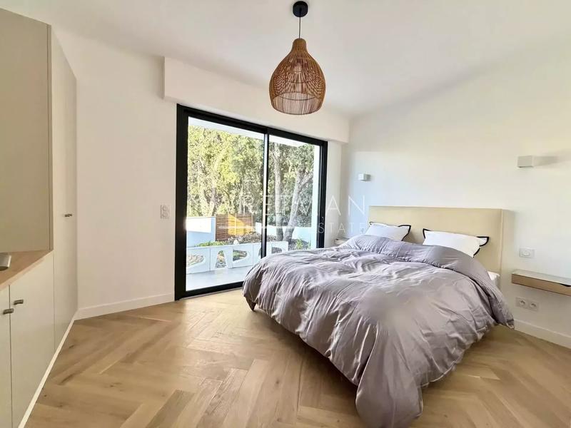 Villa - 212 m² - 7 pièces