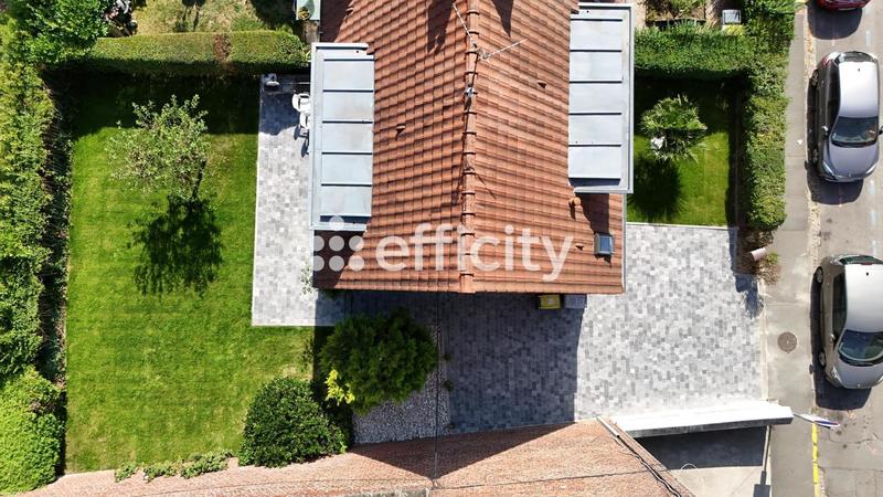 Maison - 85 m² - 5 pièces