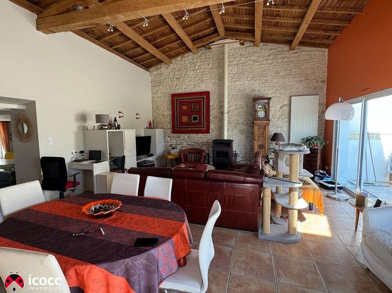 Maison en pierre - 155 m² - 6 pièces